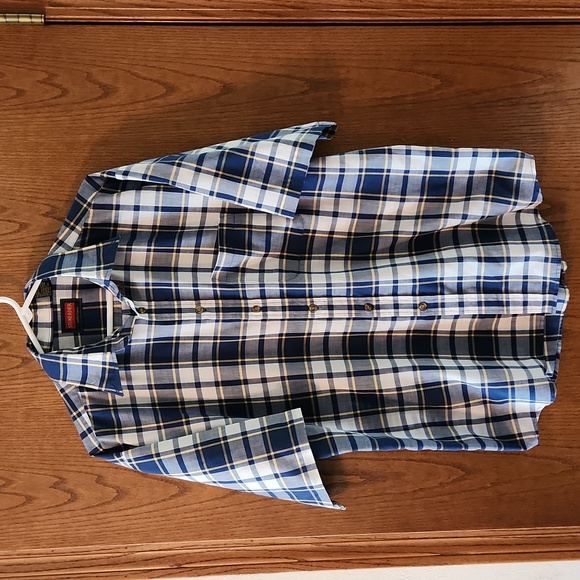 Stoneriver Outfitters Size Large Men's short-sleeved sportshirt - Picture 2 of 4